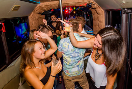 partybuszon-keszult-party-fotok