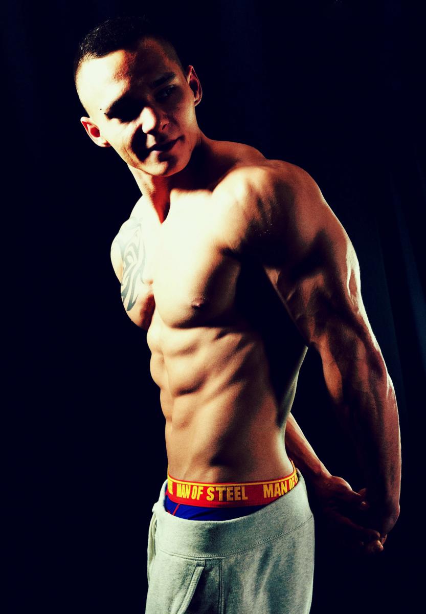 chippendale-fiu-norbi-1