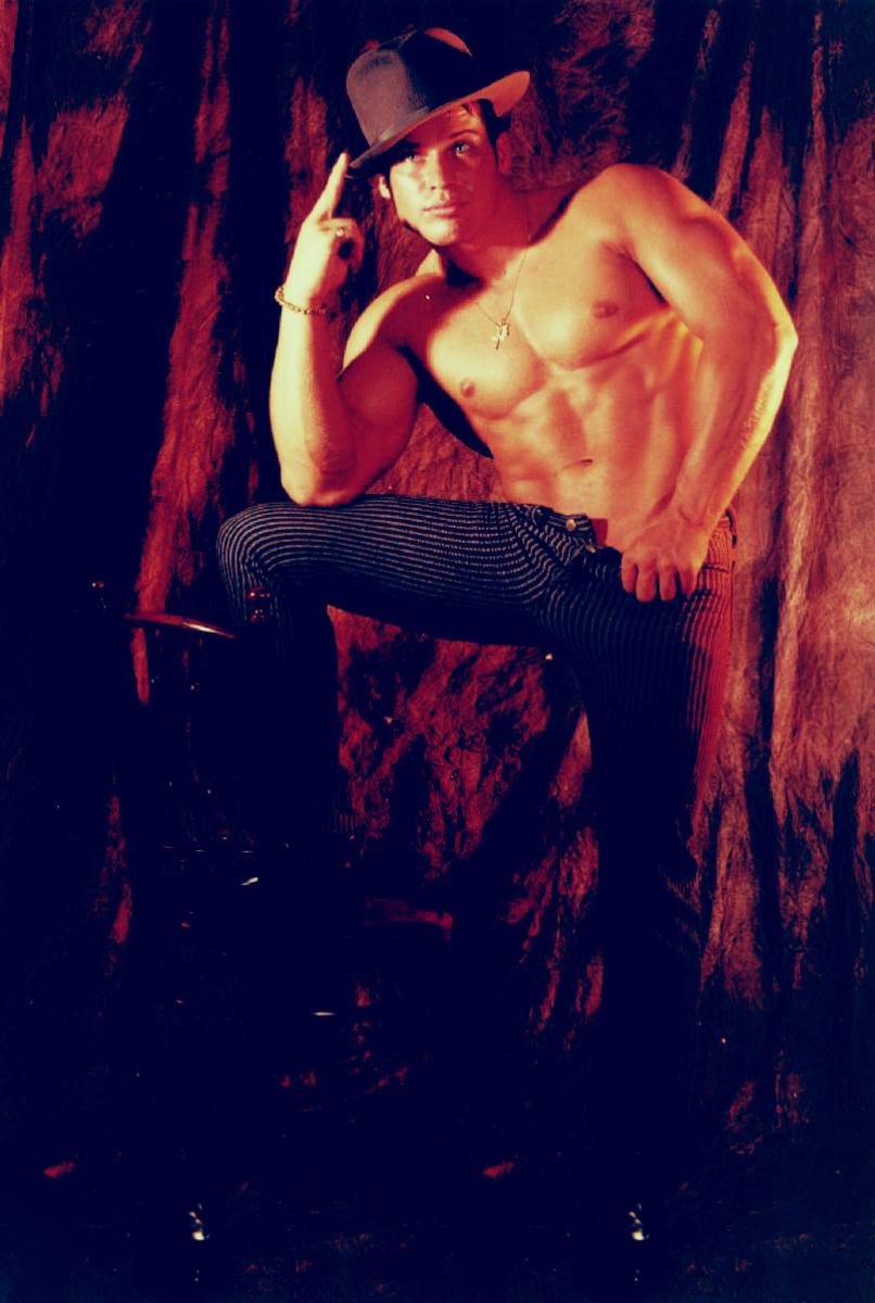 chippendale-fiu-popey-5
