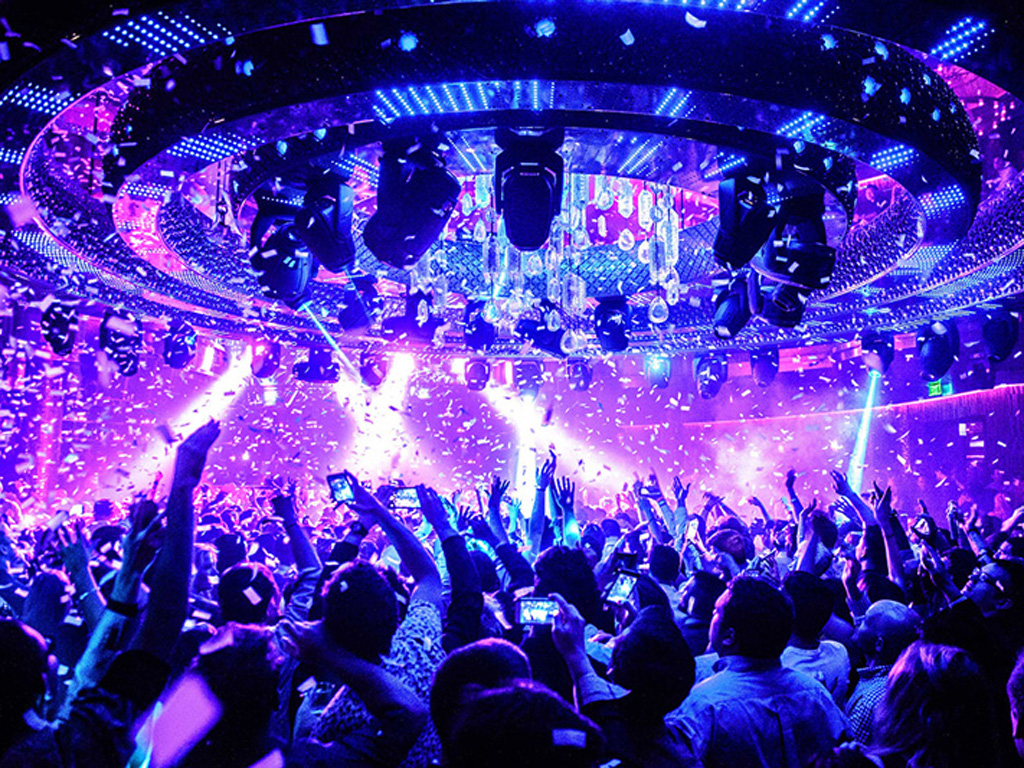 partybusz-belso-kep-30-fos-neoplan-partybusz-eveningstar-partybus