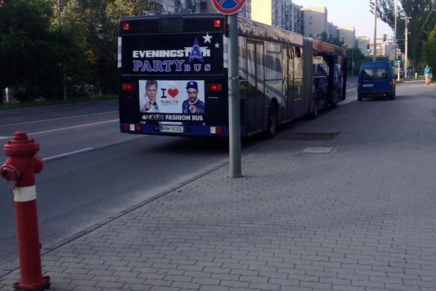 Élő 'Önindító' közvetítés a partybuszról